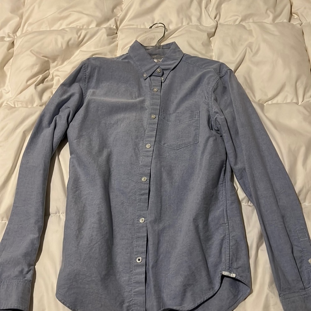 Gap Casual Button Down Shirt - Men’s - Light Blue- M